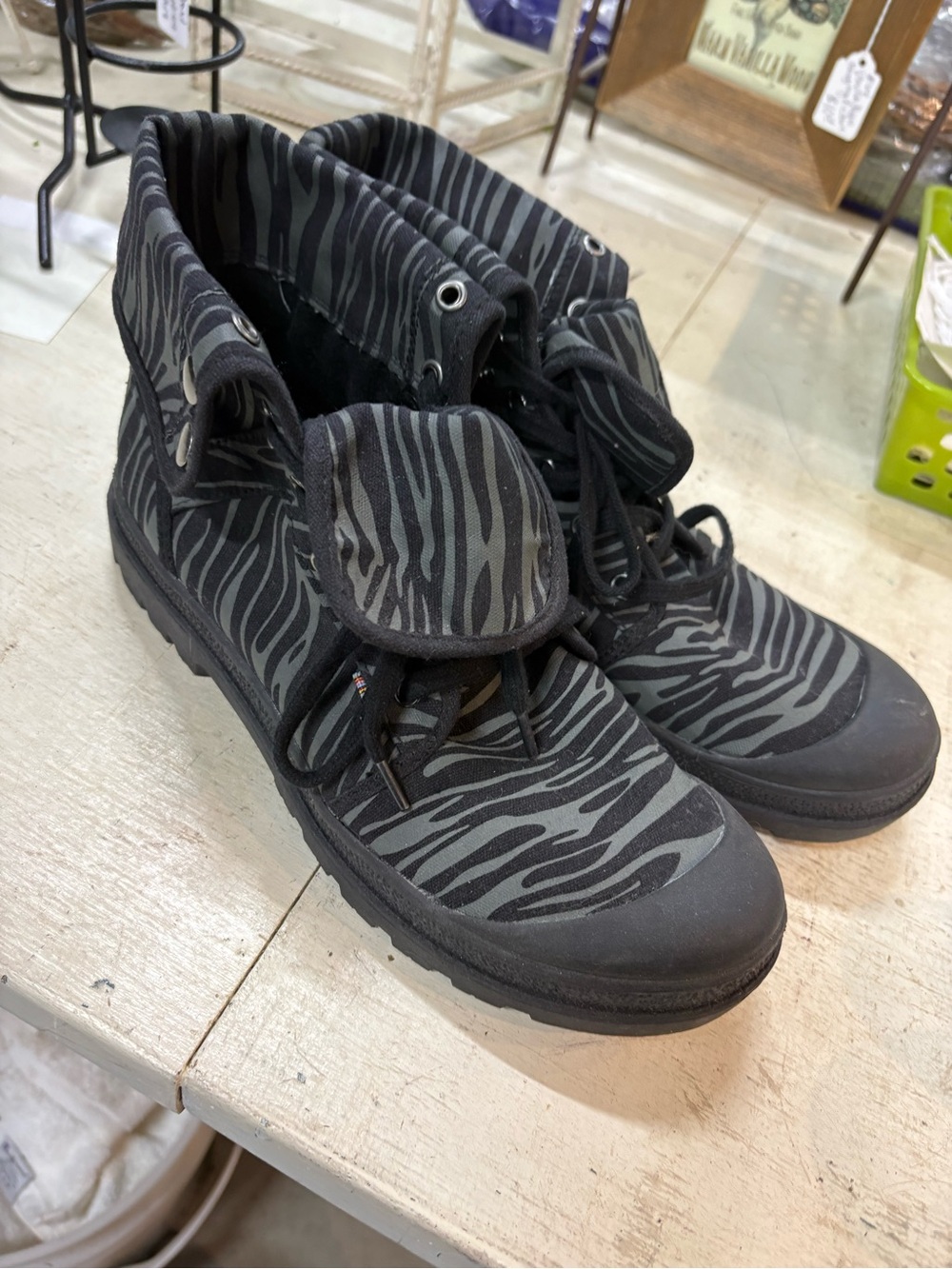 Closer By Chaussea Women’s Black Zebra-Print High Top Sneakers